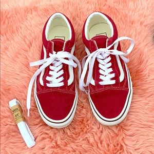Vans burgundy suede 7 1/2 shoes great condition!